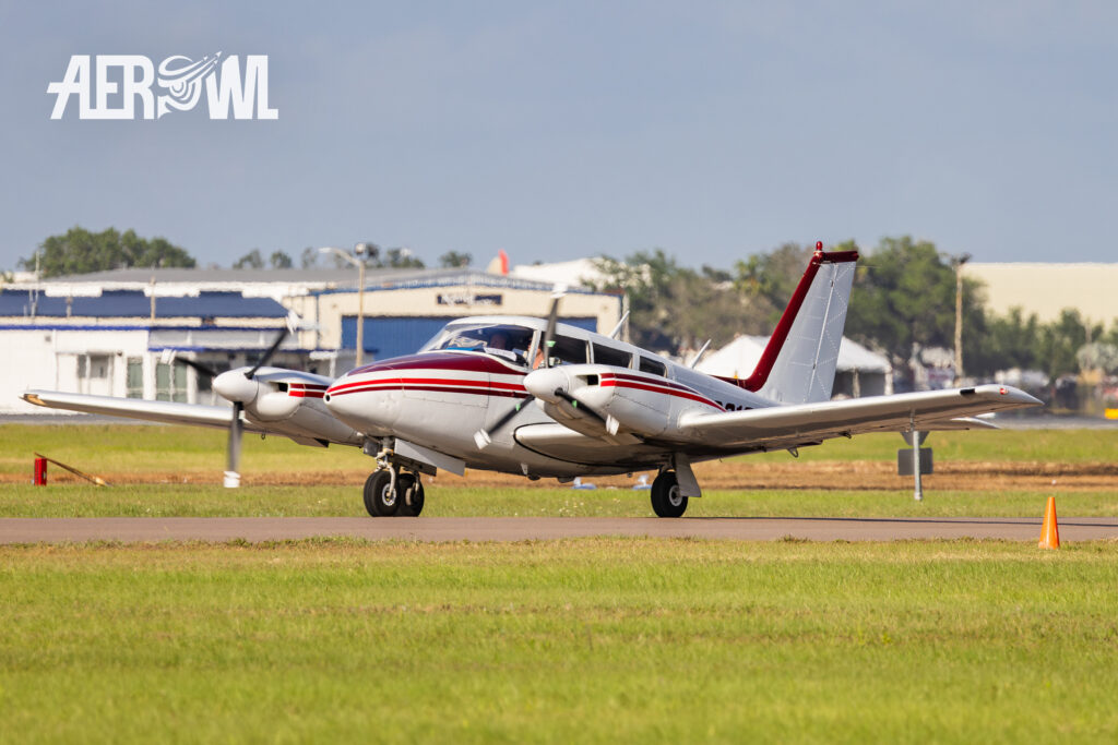 A 1972 Beechcraft 58 Baron taxiing to the runway in Lakeland during the Sun´n Fun 2025 in Florida.